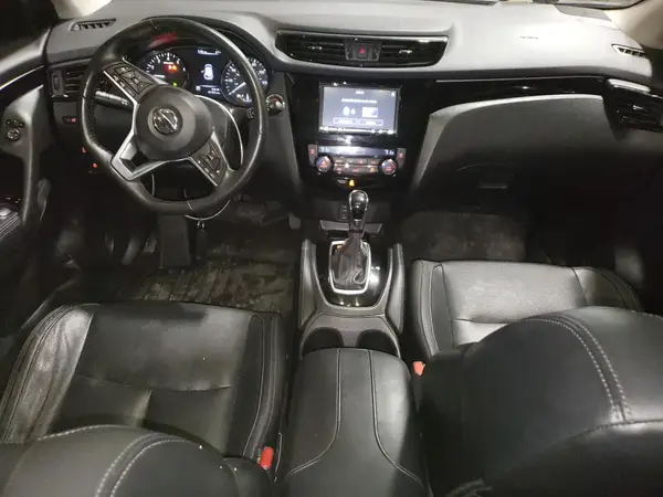 JN1BJ1CR2JW254722 2018 NISSAN ROGUE - Image 8