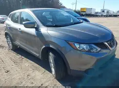 JN1BJ1CR2JW258799 2018 NISSAN ROGUE