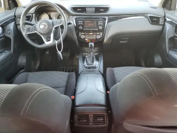 JN1BJ1CR2JW268961 2018 NISSAN ROGUE - Image 8