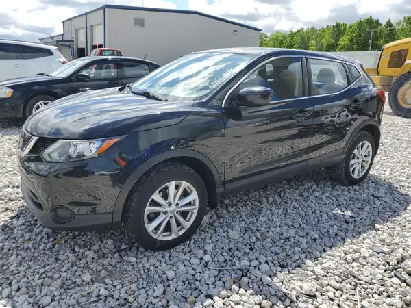 JN1BJ1CR2JW282679 2018 NISSAN ROGUE - Image 1