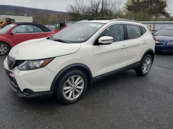 JN1BJ1CR2JW290099 2018 NISSAN ROGUE - Image 1