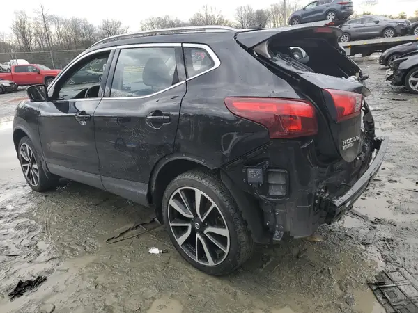 JN1BJ1CR2JW291642 2018 NISSAN ROGUE - Image 2