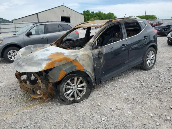 JN1BJ1CR2JW294489 2018 NISSAN ROGUE - Image 1