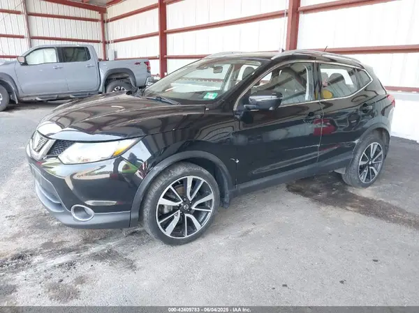 JN1BJ1CR2JW600090 2018 NISSAN ROGUE - Image 2