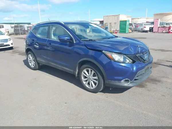 JN1BJ1CR2KW332868 2019 NISSAN ROGUE - Image 1