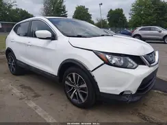 JN1BJ1CR2KW335818 2019 NISSAN ROGUE
