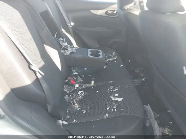 JN1BJ1CR2KW337505 2019 NISSAN ROGUE - Image 8