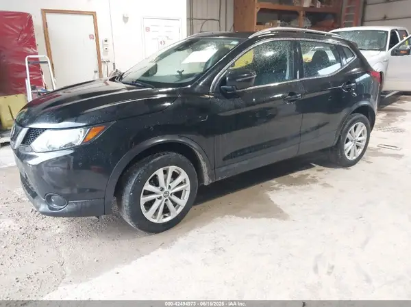JN1BJ1CR2KW348052 2019 NISSAN ROGUE - Image 2