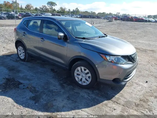 JN1BJ1CR2KW348715 2019 NISSAN ROGUE - Image 1