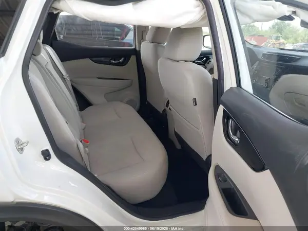 JN1BJ1CR2KW625637 2019 NISSAN ROGUE - Image 8
