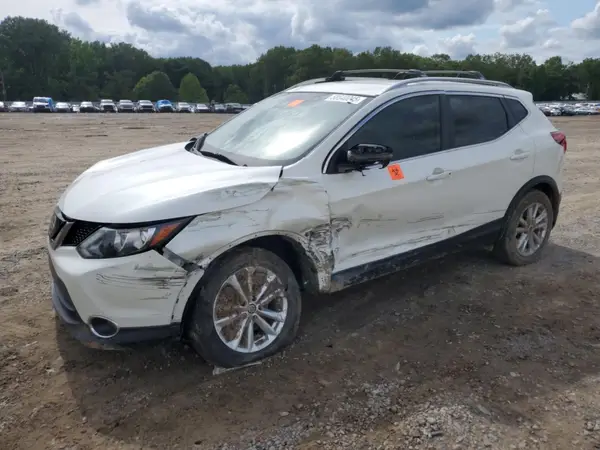 JN1BJ1CR2KW630076 2019 NISSAN ROGUE - Image 1