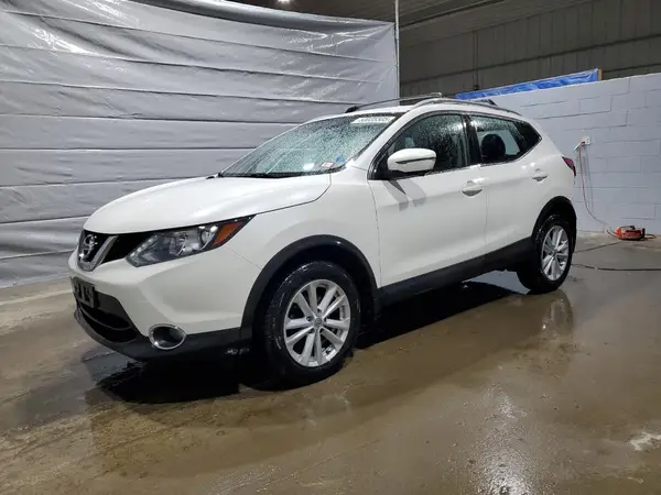 JN1BJ1CR3HW100692 2017 NISSAN ROGUE - Image 1