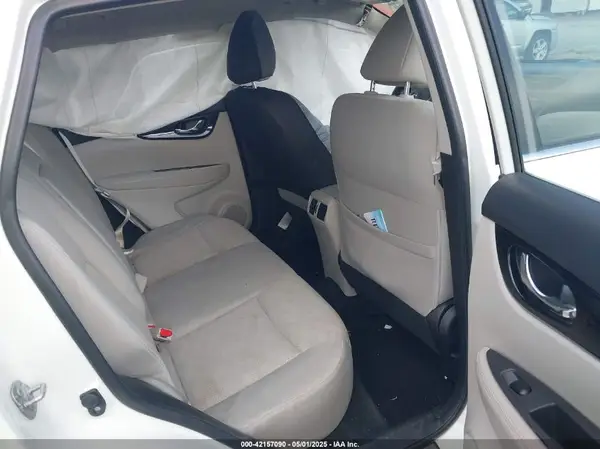 JN1BJ1CR3HW100711 2017 NISSAN ROGUE - Image 8