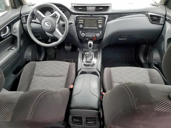 JN1BJ1CR3HW104287 2017 NISSAN ROGUE - Image 8