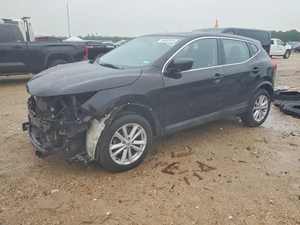 JN1BJ1CR3HW105777 2017 NISSAN ROGUE - Image 1