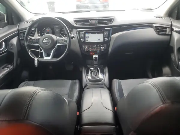 JN1BJ1CR3HW106783 2017 NISSAN ROGUE - Image 8