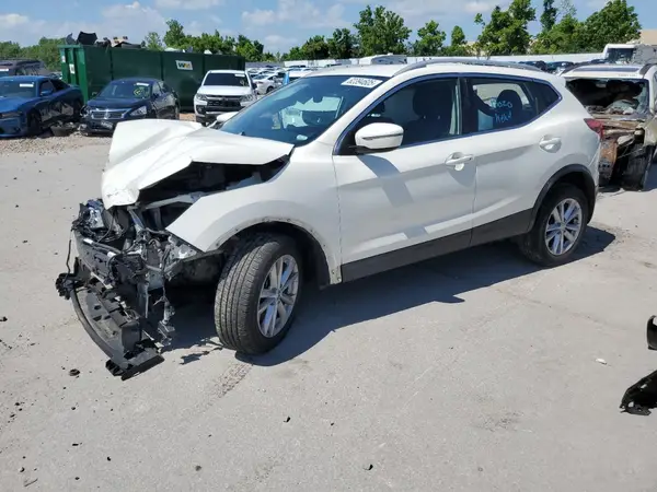 JN1BJ1CR3HW110297 2017 NISSAN ROGUE - Image 1