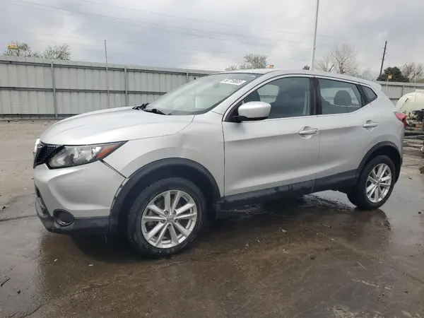 JN1BJ1CR3HW111210 2017 NISSAN ROGUE - Image 1