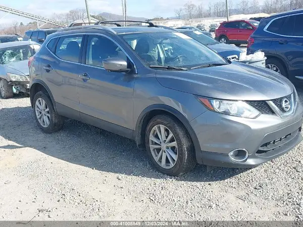 JN1BJ1CR3HW113216 2017 NISSAN ROGUE - Image 1