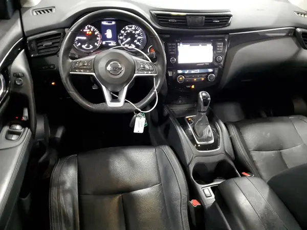 JN1BJ1CR3HW113880 2017 NISSAN ROGUE - Image 8