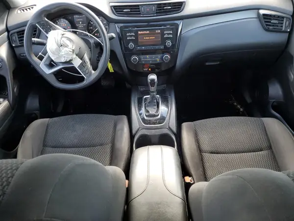 JN1BJ1CR3HW114446 2017 NISSAN ROGUE - Image 8