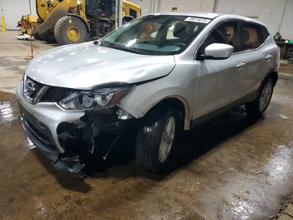 JN1BJ1CR3HW120117 2017 NISSAN ROGUE - Image 1