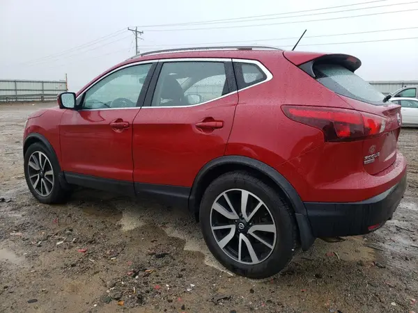 JN1BJ1CR3HW120523 2017 NISSAN ROGUE - Image 2