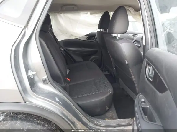 JN1BJ1CR3HW122188 2017 NISSAN ROGUE - Image 8
