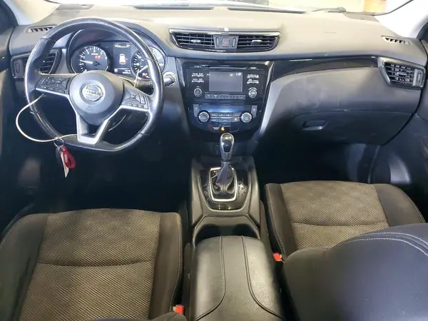 JN1BJ1CR3HW123700 2017 NISSAN ROGUE - Image 8