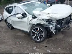 JN1BJ1CR3HW125298 2017 NISSAN ROGUE
