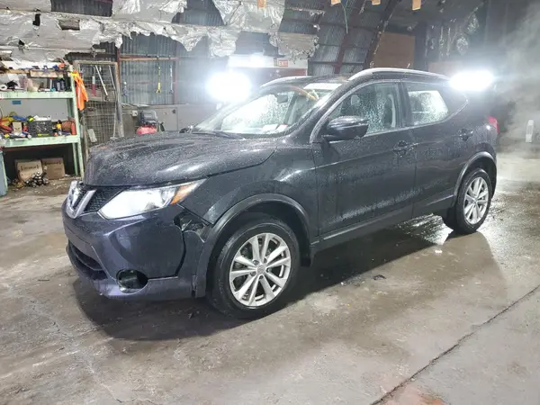 JN1BJ1CR3HW127570 2017 NISSAN ROGUE - Image 1