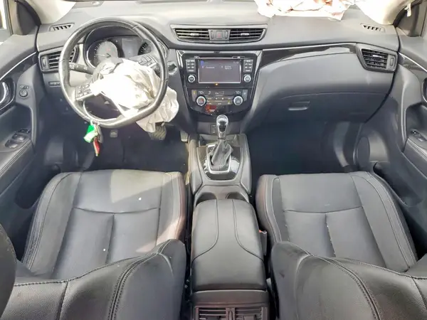 JN1BJ1CR3HW130677 2017 NISSAN ROGUE - Image 8