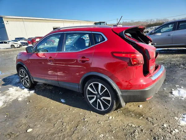 JN1BJ1CR3HW132106 2017 NISSAN ROGUE - Image 2