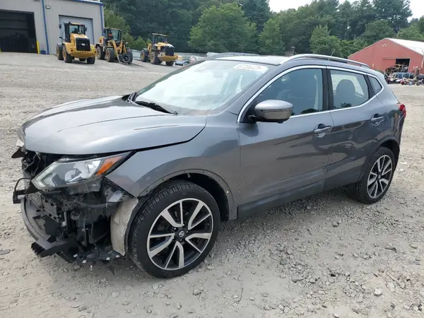 JN1BJ1CR3HW133885 2017 NISSAN ROGUE - Image 1