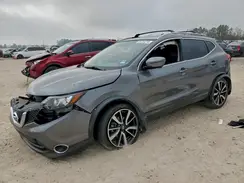 JN1BJ1CR3HW135040 2017 NISSAN ROGUE