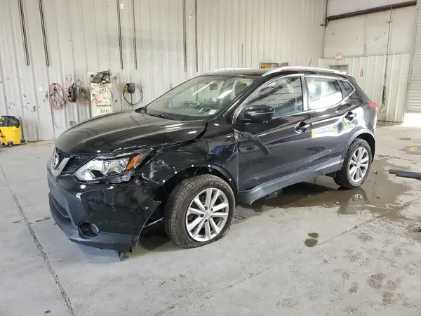 JN1BJ1CR3HW135961 2017 NISSAN ROGUE - Image 1