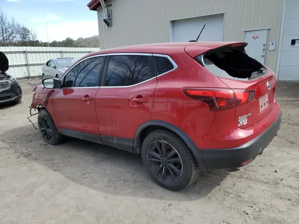 JN1BJ1CR3HW140884 2017 NISSAN ROGUE - Image 2