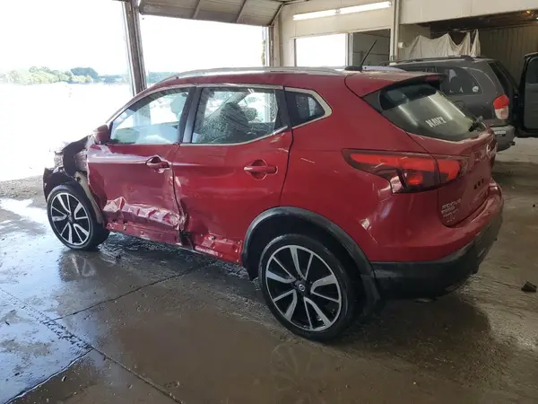 JN1BJ1CR3HW142781 2017 NISSAN ROGUE - Image 2