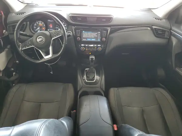 JN1BJ1CR3HW142781 2017 NISSAN ROGUE - Image 8