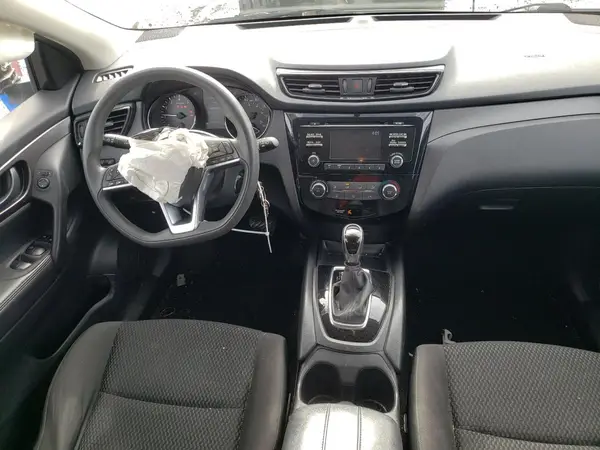 JN1BJ1CR3HW143669 2017 NISSAN ROGUE - Image 8