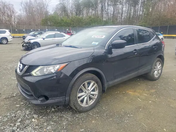 JN1BJ1CR3HW143817 2017 NISSAN ROGUE - Image 1