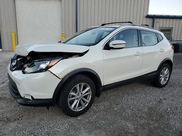 JN1BJ1CR3JW201513 2018 NISSAN ROGUE - Image 1