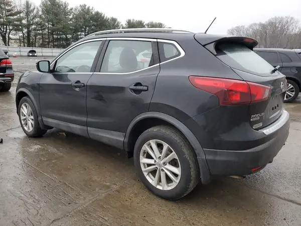 JN1BJ1CR3JW202371 2018 NISSAN ROGUE - Image 2