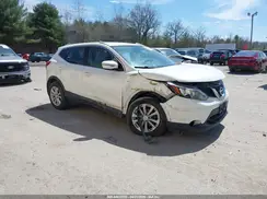 JN1BJ1CR3JW203505 2018 NISSAN ROGUE