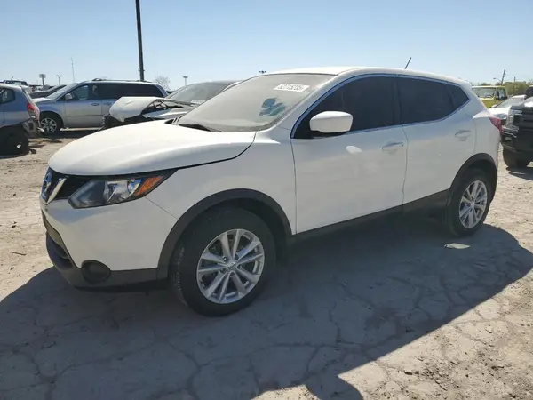 JN1BJ1CR3JW207053 2018 NISSAN ROGUE - Image 1