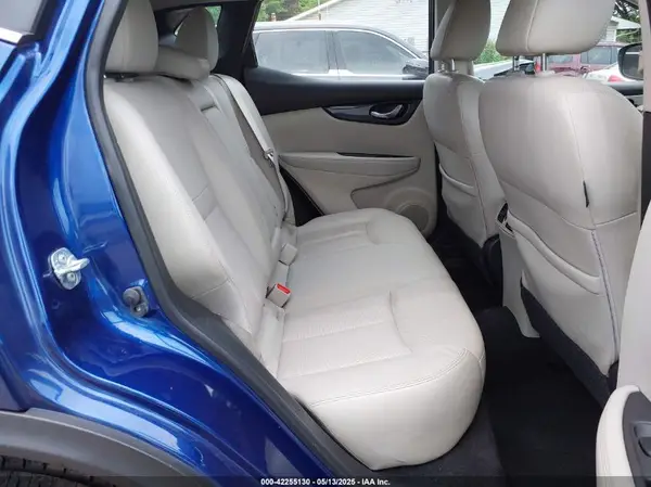 JN1BJ1CR3JW207439 2018 NISSAN ROGUE - Image 8