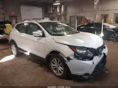JN1BJ1CR3JW207506 2018 NISSAN ROGUE