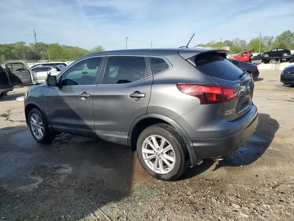 JN1BJ1CR3JW208249 2018 NISSAN ROGUE - Image 2
