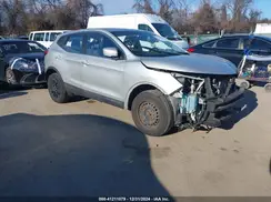 JN1BJ1CR3JW260514 2018 NISSAN ROGUE