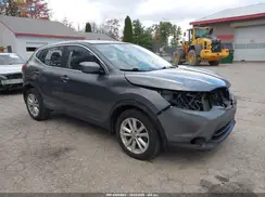 JN1BJ1CR3JW266524 2018 NISSAN ROGUE